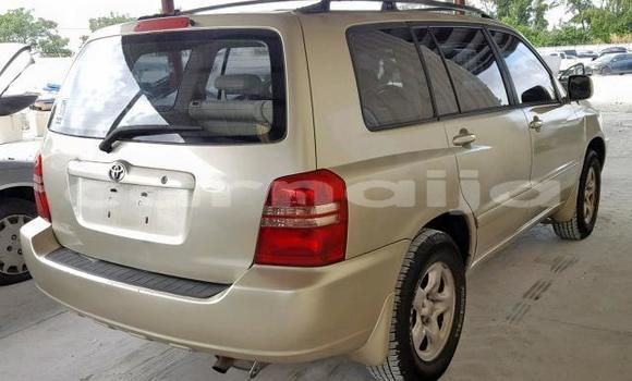 Buy Used Toyota Highlander Beige Car in Ikeja in Lagos State Buy Used Toyota Highlander Beige Car in Ikeja in Lagos State