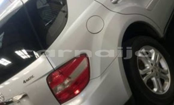 Acheter Occasion Voiture Mercedes-Benz ML–Class Gris à Lagos, État de Lagos Acheter Occasion Voiture Mercedes-Benz ML–Class Gris à Lagos, État de Lagos