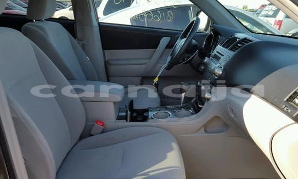 Acheter Occasion Voiture Toyota Highlander Beige à Ikeja, État de Lagos Acheter Occasion Voiture Toyota Highlander Beige à Ikeja, État de Lagos