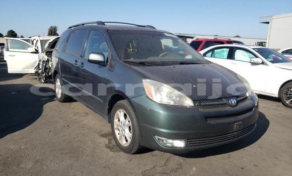 Buy New Toyota Sienna Silver Car in Badagry in Lagos State