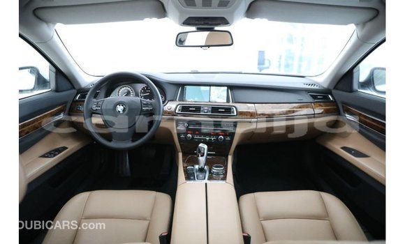 Buy Import BMW HP White Bike in Import - Dubai in Abia State Buy Import BMW HP White Bike in Import - Dubai in Abia State