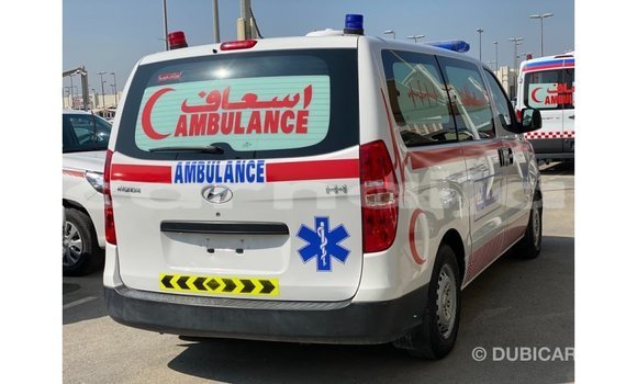 Acheter Import Voiture Hyundai Accent Blanc à Import - Dubai, État d'Abia Acheter Import Voiture Hyundai Accent Blanc à Import - Dubai, État d'Abia