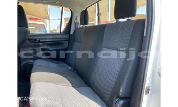 Buy Import Toyota Hilux White Car in Import - Dubai in Abia State Buy Import Toyota Hilux White Car in Import - Dubai in Abia State