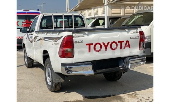 Buy Import Toyota Hilux White Car in Import - Dubai in Abia State Buy Import Toyota Hilux White Car in Import - Dubai in Abia State