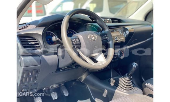 Buy Import Toyota Hilux White Car in Import - Dubai in Abia State Buy Import Toyota Hilux White Car in Import - Dubai in Abia State