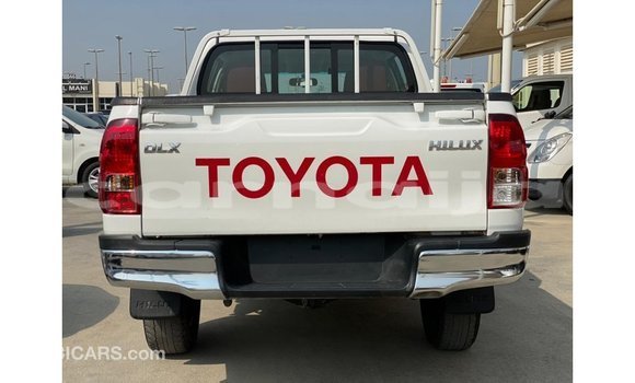 Buy Import Toyota Hilux White Car in Import - Dubai in Abia State Buy Import Toyota Hilux White Car in Import - Dubai in Abia State