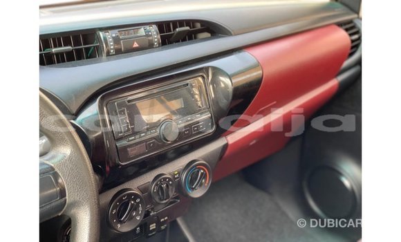 Buy Import Toyota Hilux White Car in Import - Dubai in Abia State Buy Import Toyota Hilux White Car in Import - Dubai in Abia State