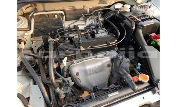 Buy Import Mitsubishi Lancer White Car in Import - Dubai in Abia State Buy Import Mitsubishi Lancer White Car in Import - Dubai in Abia State