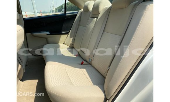 Buy Import Toyota Camry White Car in Import - Dubai in Abia State Buy Import Toyota Camry White Car in Import - Dubai in Abia State