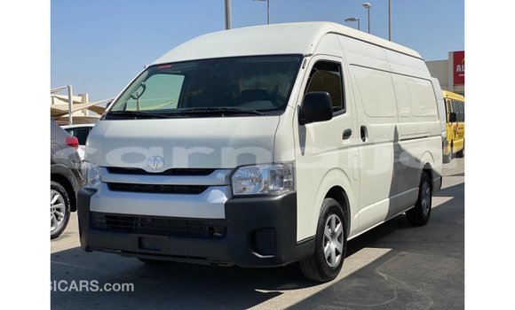 Acheter Import Voiture Toyota Hiace Blanc à Import - Dubai, État d'Abia Acheter Import Voiture Toyota Hiace Blanc à Import - Dubai, État d'Abia