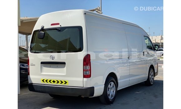 Acheter Import Voiture Toyota Hiace Blanc à Import - Dubai, État d'Abia Acheter Import Voiture Toyota Hiace Blanc à Import - Dubai, État d'Abia