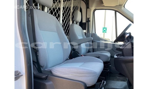 Buy Import Ford Club Wagon White Car in Import - Dubai in Abia State Buy Import Ford Club Wagon White Car in Import - Dubai in Abia State