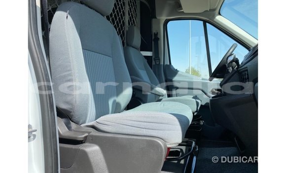 Buy Import Ford Club Wagon White Car in Import - Dubai in Abia State Buy Import Ford Club Wagon White Car in Import - Dubai in Abia State