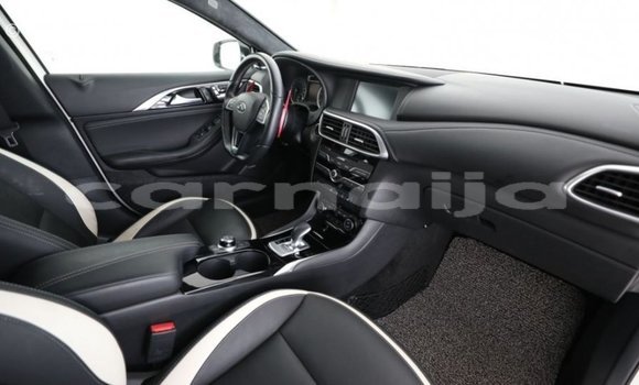 Buy Import Infiniti Q30 White Car in Import - Dubai in Abia State Buy Import Infiniti Q30 White Car in Import - Dubai in Abia State