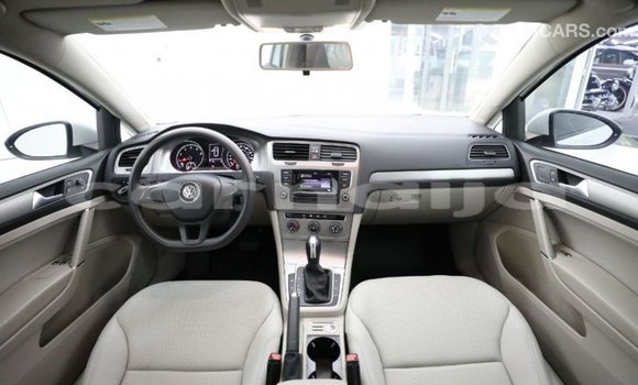 Acheter Import Voiture Volkswagen Golf Blanc à Import - Dubai, État d'Abia Acheter Import Voiture Volkswagen Golf Blanc à Import - Dubai, État d'Abia