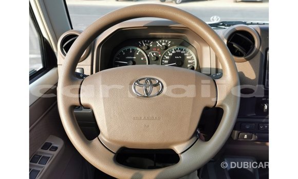 Buy Import Toyota Land Cruiser White Car in Import - Dubai in Abia State Buy Import Toyota Land Cruiser White Car in Import - Dubai in Abia State