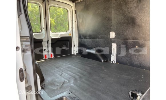 Buy Import Ford Club Wagon White Car in Import - Dubai in Abia State Buy Import Ford Club Wagon White Car in Import - Dubai in Abia State