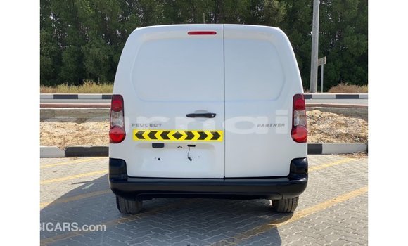 Acheter Import Voiture Peugeot 604 Blanc à Import - Dubai, État d'Abia Acheter Import Voiture Peugeot 604 Blanc à Import - Dubai, État d'Abia