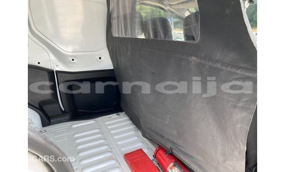 Acheter Import Voiture Peugeot 604 Blanc à Import - Dubai, État d'Abia Acheter Import Voiture Peugeot 604 Blanc à Import - Dubai, État d'Abia