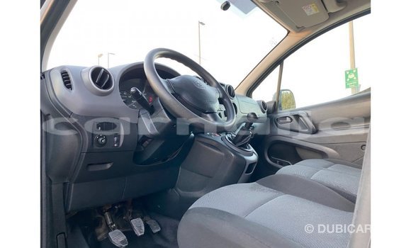 Acheter Import Voiture Peugeot Partner Blanc à Import - Dubai, État d'Abia Acheter Import Voiture Peugeot Partner Blanc à Import - Dubai, État d'Abia