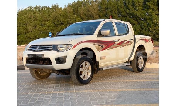 Buy Import Mitsubishi L200 White Car in Import - Dubai in Abia State Buy Import Mitsubishi L200 White Car in Import - Dubai in Abia State
