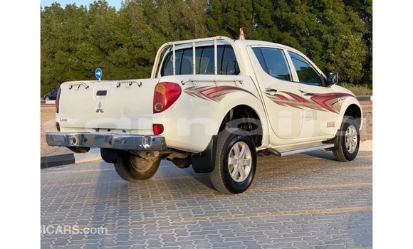 Buy Import Mitsubishi L200 White Car in Import - Dubai in Abia State Buy Import Mitsubishi L200 White Car in Import - Dubai in Abia State