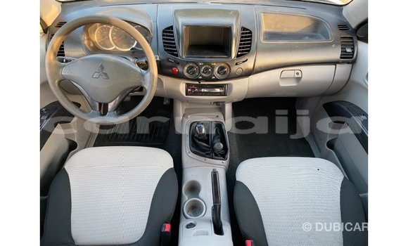 Buy Import Mitsubishi L200 White Car in Import - Dubai in Abia State Buy Import Mitsubishi L200 White Car in Import - Dubai in Abia State