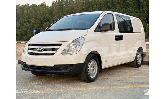 Buy Import Hyundai Accent White Car in Import - Dubai in Abia State Buy Import Hyundai Accent White Car in Import - Dubai in Abia State