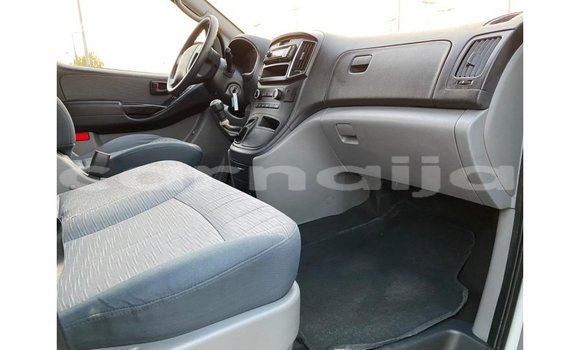 Buy Import Hyundai Accent White Car in Import - Dubai in Abia State Buy Import Hyundai Accent White Car in Import - Dubai in Abia State