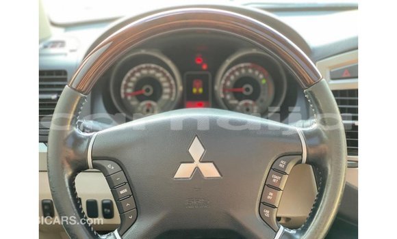 Acheter Import Voiture Mitsubishi Pajero Blanc à Import - Dubai, État d'Abia Acheter Import Voiture Mitsubishi Pajero Blanc à Import - Dubai, État d'Abia