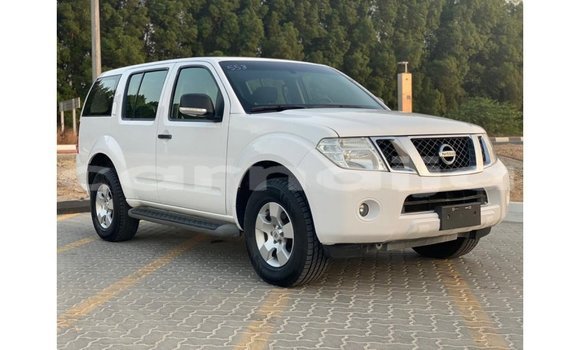 Acheter Import Voiture Nissan Pathfinder Blanc à Import - Dubai, État d'Abia Acheter Import Voiture Nissan Pathfinder Blanc à Import - Dubai, État d'Abia