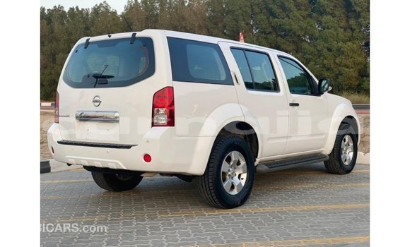 Acheter Import Voiture Nissan Pathfinder Blanc à Import - Dubai, État d'Abia Acheter Import Voiture Nissan Pathfinder Blanc à Import - Dubai, État d'Abia