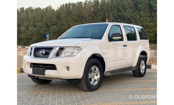 Acheter Import Voiture Nissan Pathfinder Blanc à Import - Dubai, État d'Abia Acheter Import Voiture Nissan Pathfinder Blanc à Import - Dubai, État d'Abia