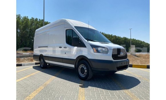 Acheter Import Voiture Ford Club Wagon Blanc à Import - Dubai, État d'Abia Acheter Import Voiture Ford Club Wagon Blanc à Import - Dubai, État d'Abia