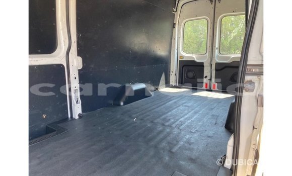 Acheter Import Voiture Ford Club Wagon Blanc à Import - Dubai, État d'Abia Acheter Import Voiture Ford Club Wagon Blanc à Import - Dubai, État d'Abia