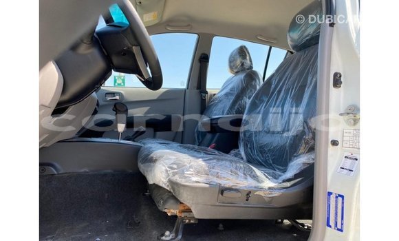 Acheter Import Voiture Mitsubishi L200 Blanc à Import - Dubai, État d'Abia Acheter Import Voiture Mitsubishi L200 Blanc à Import - Dubai, État d'Abia