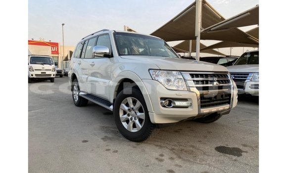 Buy Import Mitsubishi Pajero White Car in Import - Dubai in Abia State Buy Import Mitsubishi Pajero White Car in Import - Dubai in Abia State