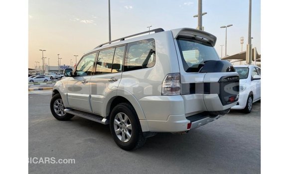 Buy Import Mitsubishi Pajero White Car in Import - Dubai in Abia State Buy Import Mitsubishi Pajero White Car in Import - Dubai in Abia State