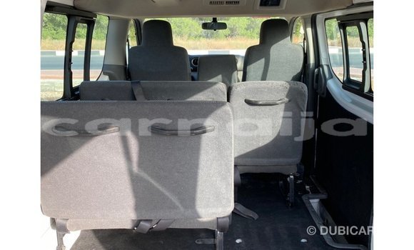 Acheter Import Voiture Nissan Urvan Blanc à Import - Dubai, État d'Abia Acheter Import Voiture Nissan Urvan Blanc à Import - Dubai, État d'Abia