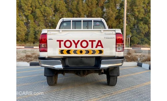 Buy Import Toyota Hilux White Car in Import - Dubai in Abia State Buy Import Toyota Hilux White Car in Import - Dubai in Abia State