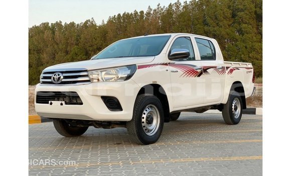 Buy Import Toyota Hilux White Car in Import - Dubai in Abia State Buy Import Toyota Hilux White Car in Import - Dubai in Abia State