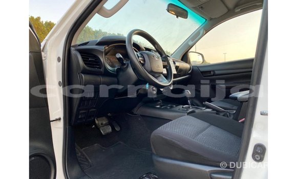 Buy Import Toyota Hilux White Car in Import - Dubai in Abia State Buy Import Toyota Hilux White Car in Import - Dubai in Abia State