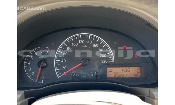 Acheter Import Voiture Nissan Sunny Blanc à Import - Dubai, État d'Abia Acheter Import Voiture Nissan Sunny Blanc à Import - Dubai, État d'Abia