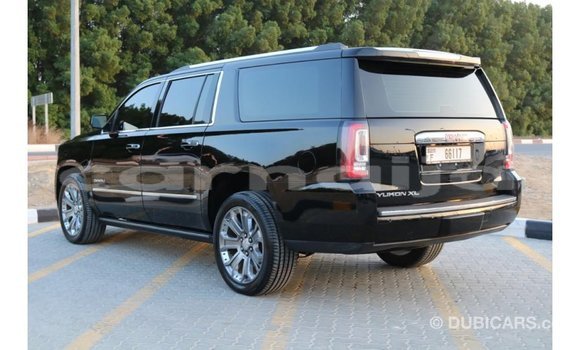 Acheter Import Voiture GMC Yukon Noir à Import - Dubai, État d'Abia Acheter Import Voiture GMC Yukon Noir à Import - Dubai, État d'Abia
