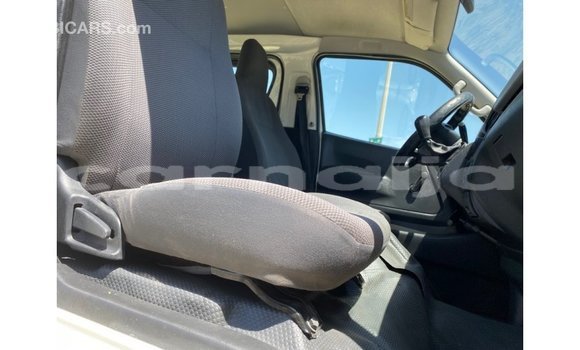 Acheter Import Voiture Toyota Hiace Blanc à Import - Dubai, État d'Abia Acheter Import Voiture Toyota Hiace Blanc à Import - Dubai, État d'Abia
