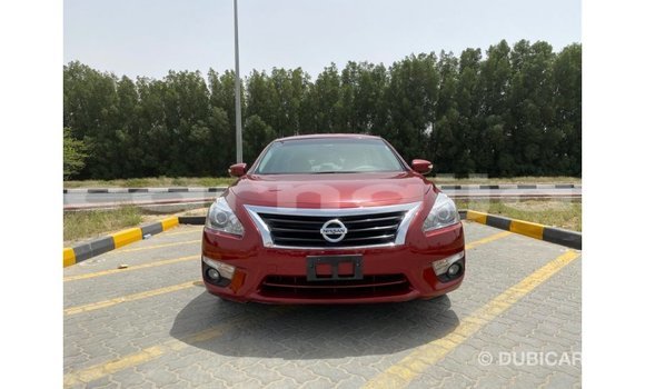 Acheter Import Voiture Nissan Altima Rouge à Import - Dubai, État d'Abia Acheter Import Voiture Nissan Altima Rouge à Import - Dubai, État d'Abia