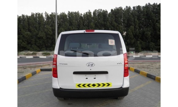 Buy Import Hyundai Accent White Car in Import - Dubai in Abia State Buy Import Hyundai Accent White Car in Import - Dubai in Abia State