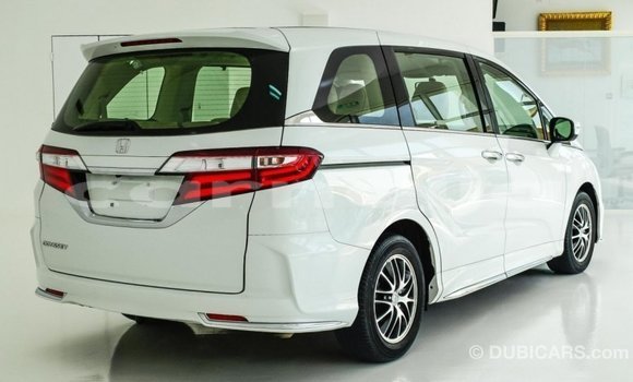 Buy Import Honda Odyssey White Car in Import - Dubai in Abia State Buy Import Honda Odyssey White Car in Import - Dubai in Abia State