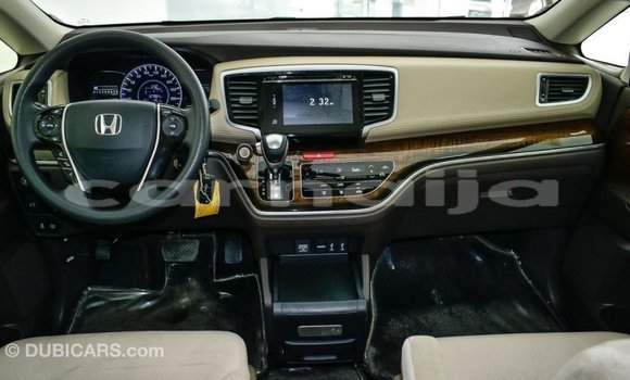 Buy Import Honda Odyssey White Car in Import - Dubai in Abia State Buy Import Honda Odyssey White Car in Import - Dubai in Abia State