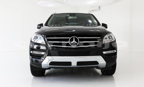 Acheter Import Voiture Mercedes-Benz 190 Noir à Import - Dubai, État d'Abia Acheter Import Voiture Mercedes-Benz 190 Noir à Import - Dubai, État d'Abia